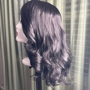 Elegant Black Wavy Hair Wig